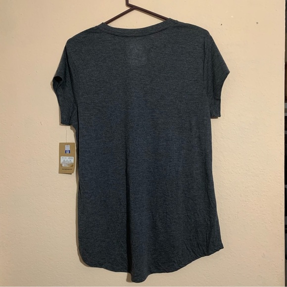 Texas A&M Aggies Gray V-Neck Short Sleeve Shirt Women's Size Large - Picture 2 of 7